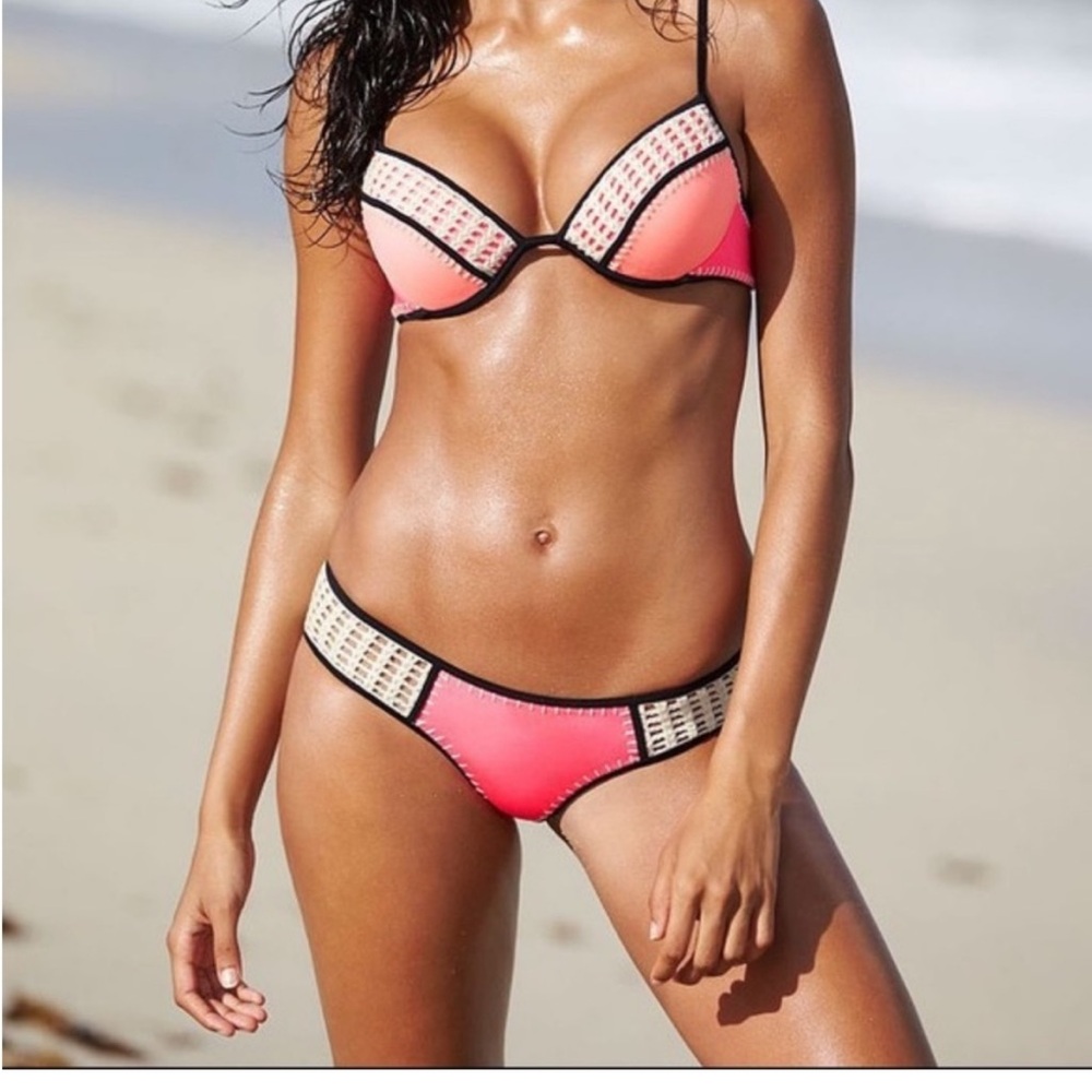 Victoria's Secret pushup bikini 34C/XS